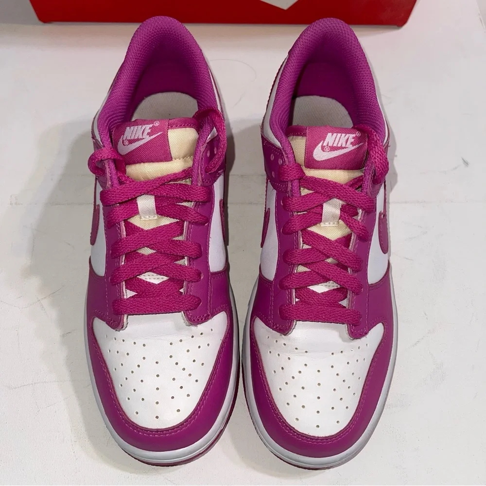 Nike‎ Dunk Low BG Active Fuchsia Size 6.5Y